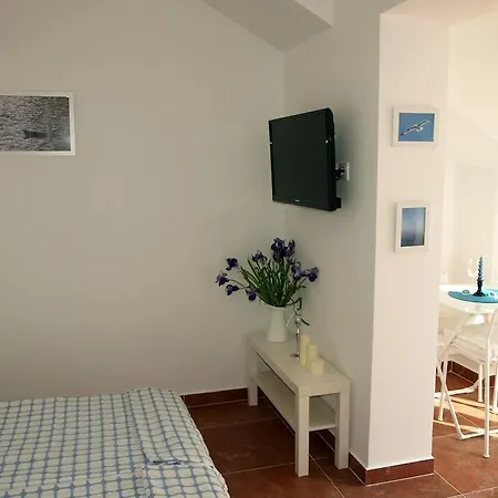 Issa Apartment Makarska