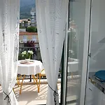 Issa Apartmán