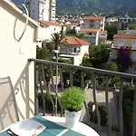 Issa Apartmán
