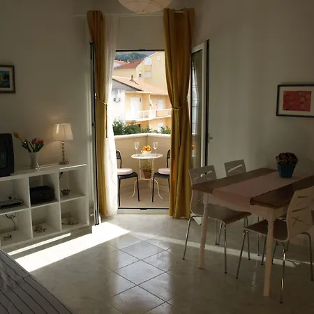 Apartment Issa