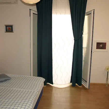 Apartment Issa