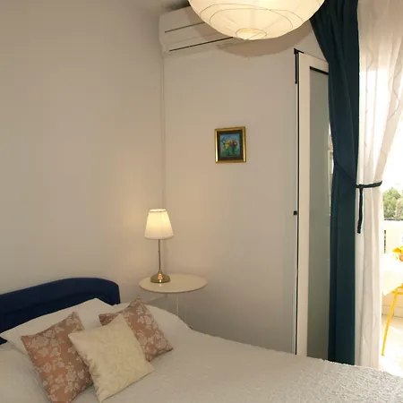 Issa * 마카르스카