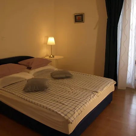Apartment Issa *
